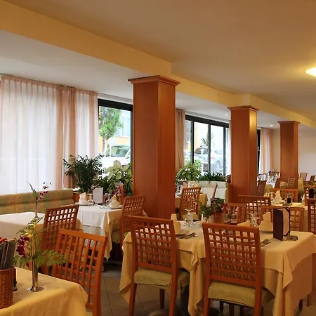 Hotel Helios Diano Marina