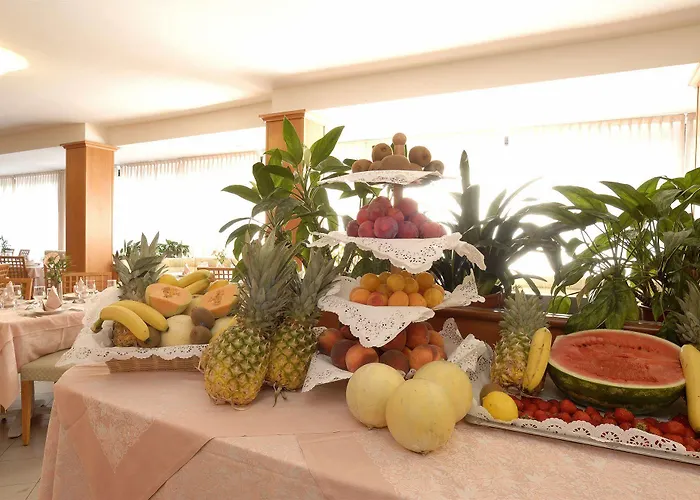 赫利奥斯酒店 3*